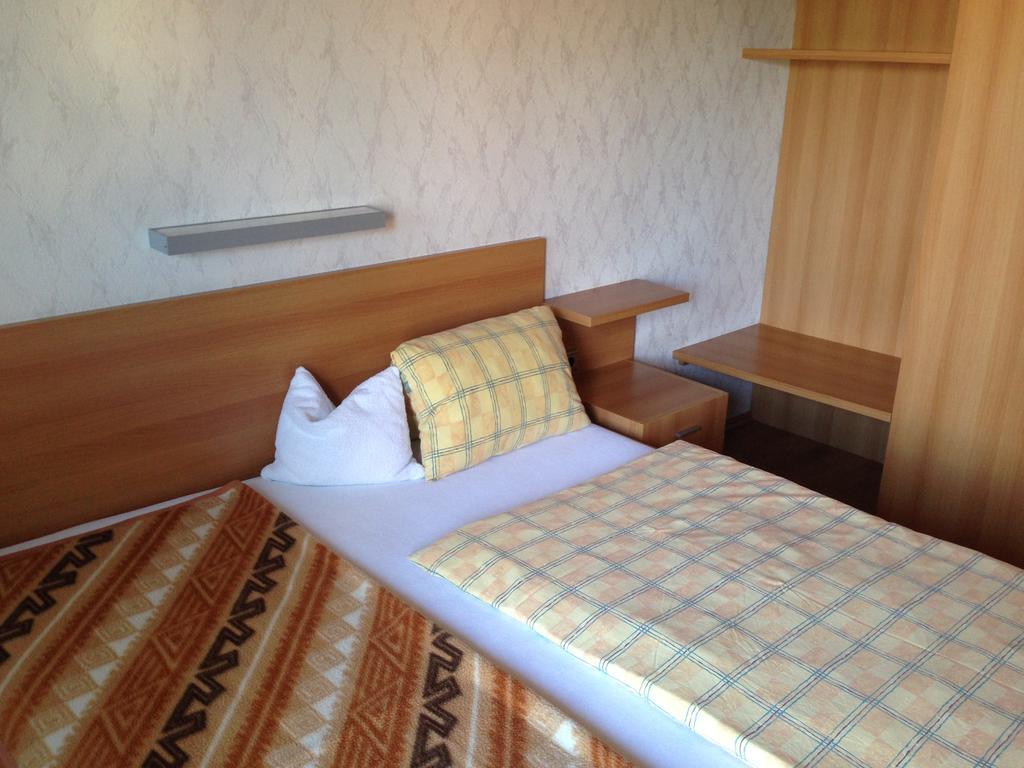 Winzerhof Klua Hoada Apartment Illmitz Room photo