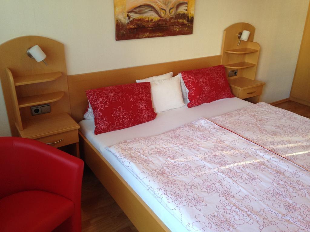 Winzerhof Klua Hoada Apartment Illmitz Room photo